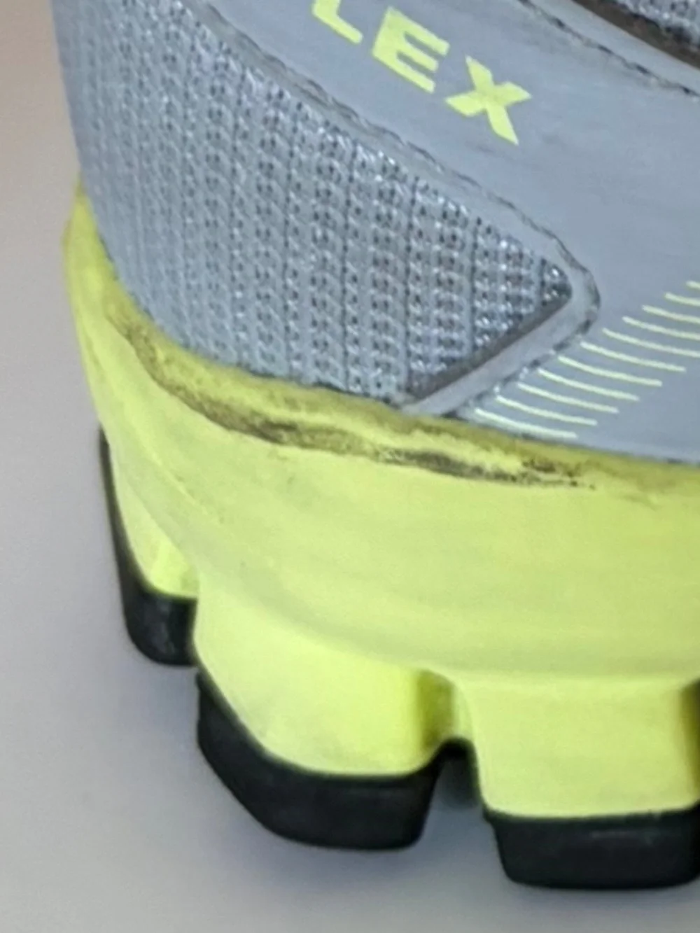 Reebok Realflex Running Shoes in Silver with Neon Yellow-Green, Size 7.5